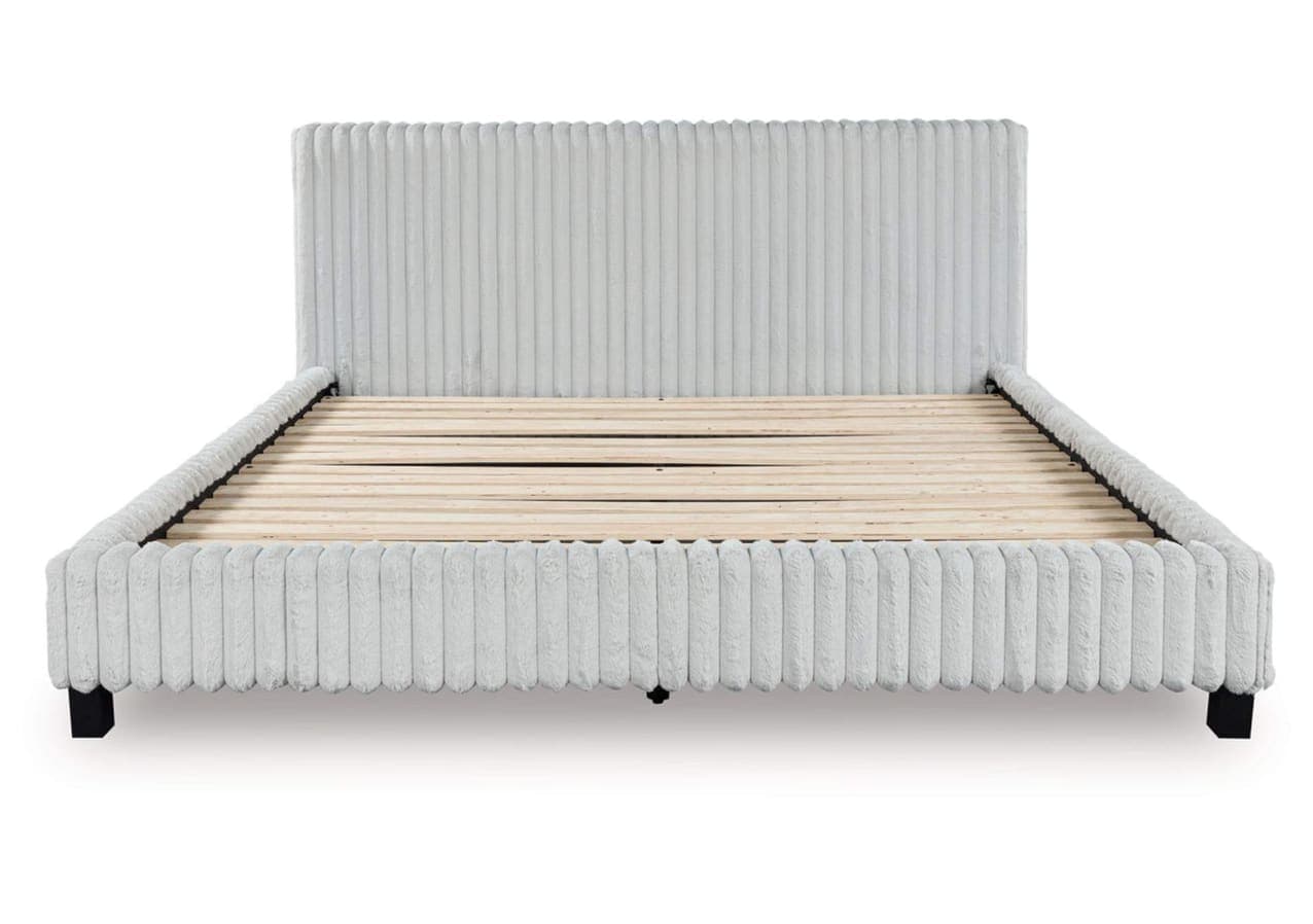 CAMA QUEEN