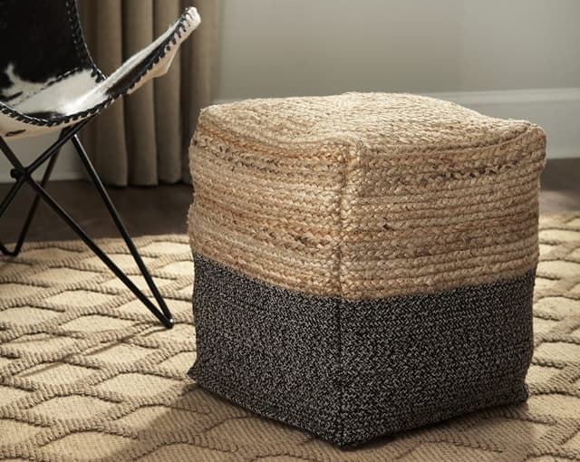 SWEED VALLEY POUF imagen 1
